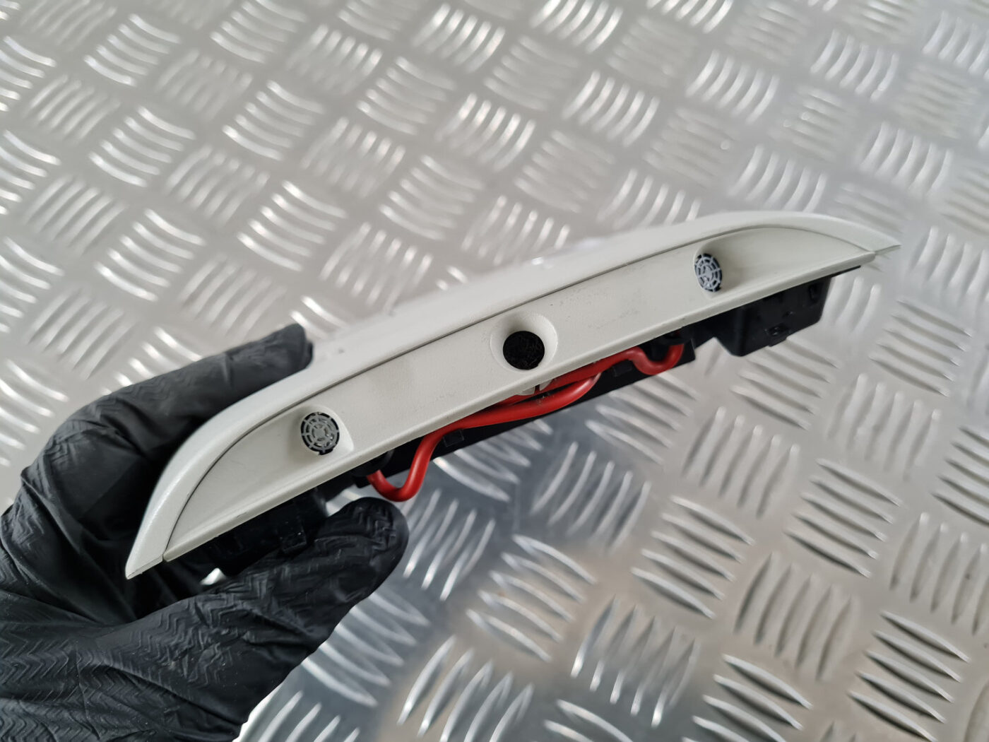 Salona apgaismojuma panelis priekš VW GOLF 6 2011 4 Salona apgaismojuma panelis priekš VW GOLF 6 2011