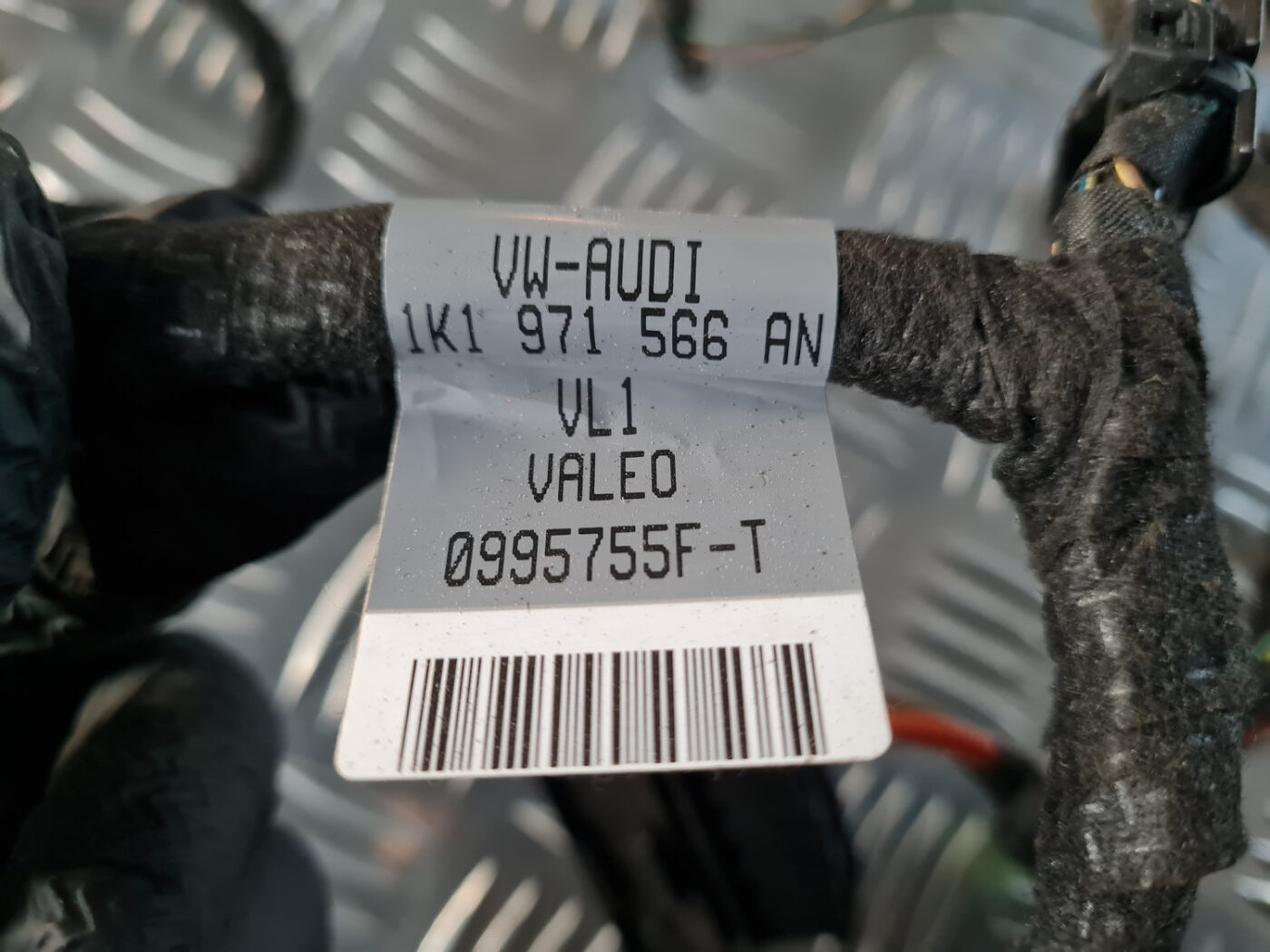 Salona sildītāja vadības elektroinstalācija priekš VW GOLF 6 2011 3 Salona sildītāja vadības elektroinstalācija priekš VW GOLF 6 2011