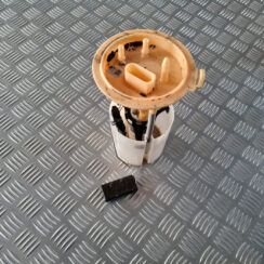 Degvielas tvertnes sūknis priekš VW GOLF 6 2011