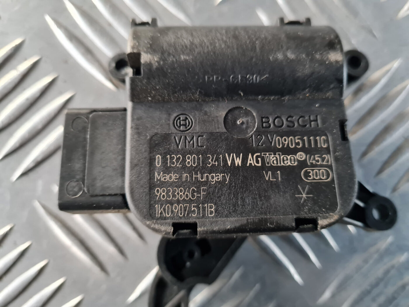 Apsildes sistēmas aktuators priekš VW GOLF 6 2011