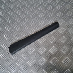 Sliekšņa priekšēja laba uzlika (salonā) priekš VW GOLF 6 2011