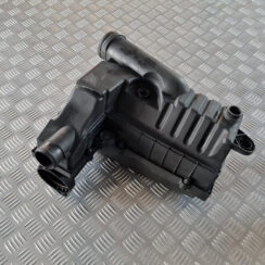 Gaisa filtra korpuss priekš VW GOLF 6 2011