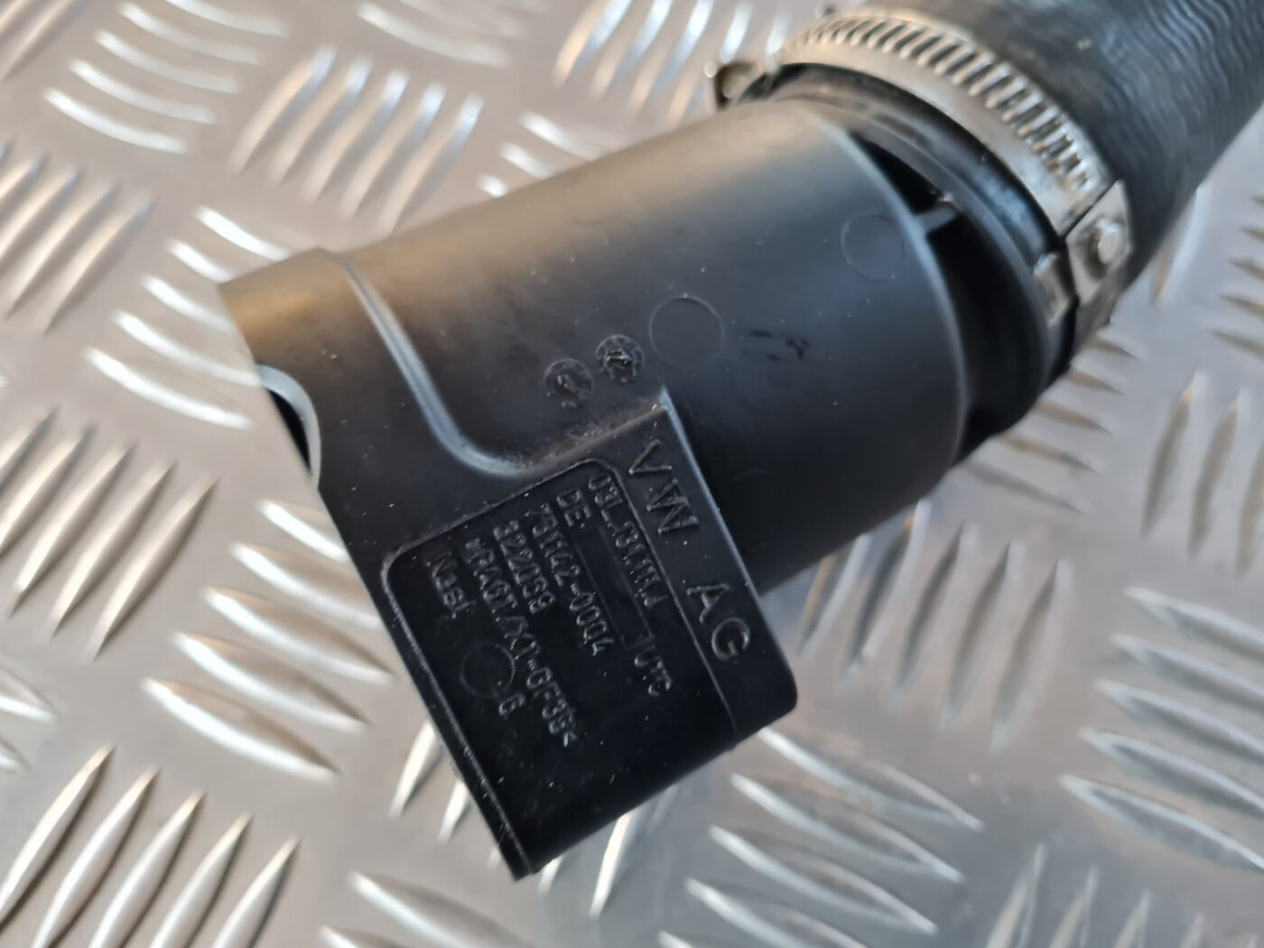 Turbīnas caurule priekš VW GOLF 6 2011