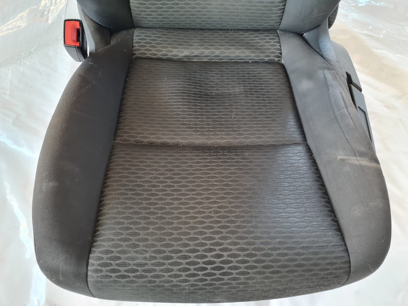 Priekšējais kreisais sēdeklis priekš VW GOLF 6 2011