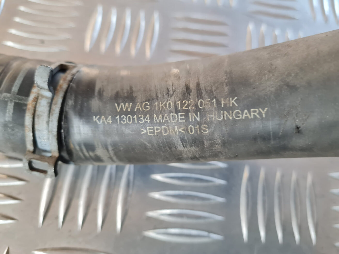 Dzesēšanas caurule priekš VW GOLF 6 2011 3 Dzesēšanas caurule priekš VW GOLF 6 2011