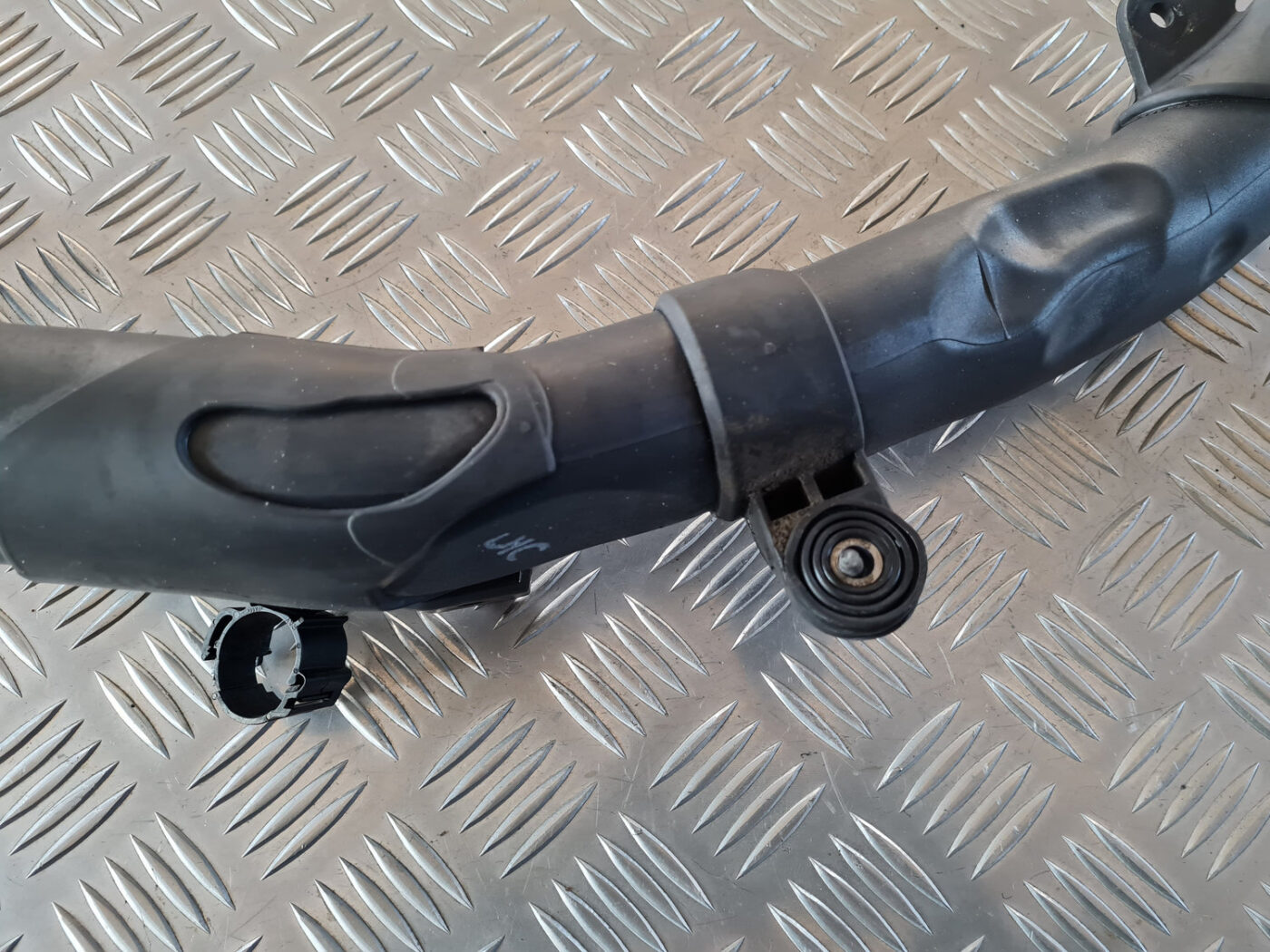 Auto detaļa priekš VW GOLF 6 2011 8 Auto detaļa priekš VW GOLF 6 2011