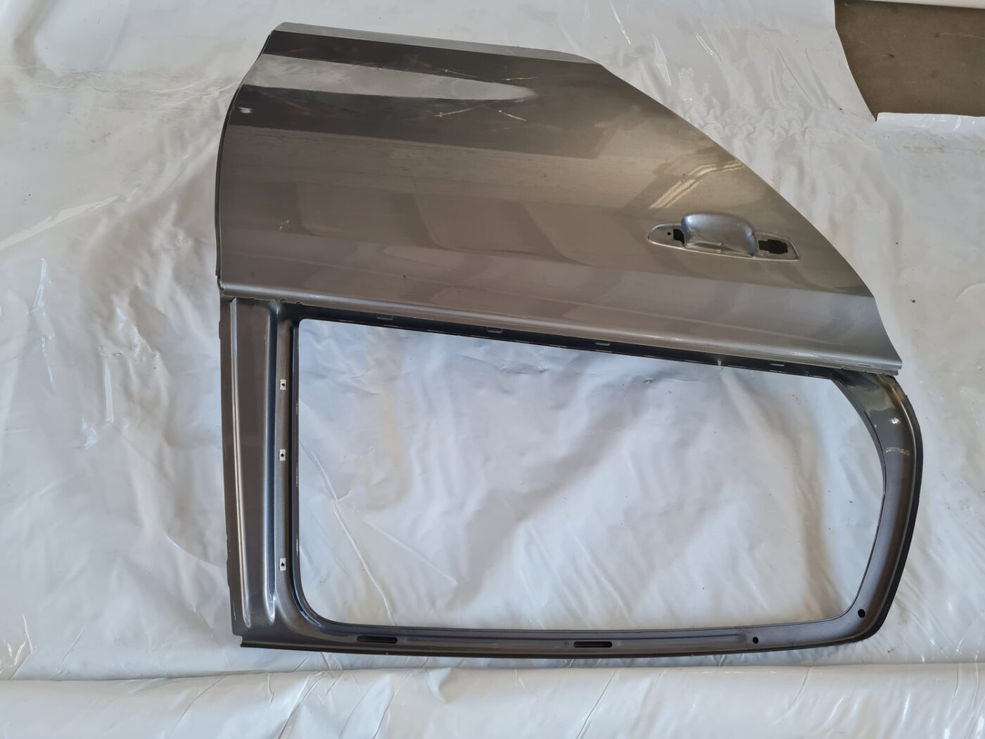 Aizmugurējās labās durvis priekš VW GOLF 6 2011