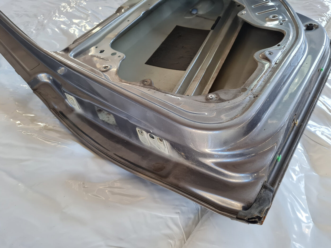 Aizmugurējās labās durvis priekš VW GOLF 6 2011