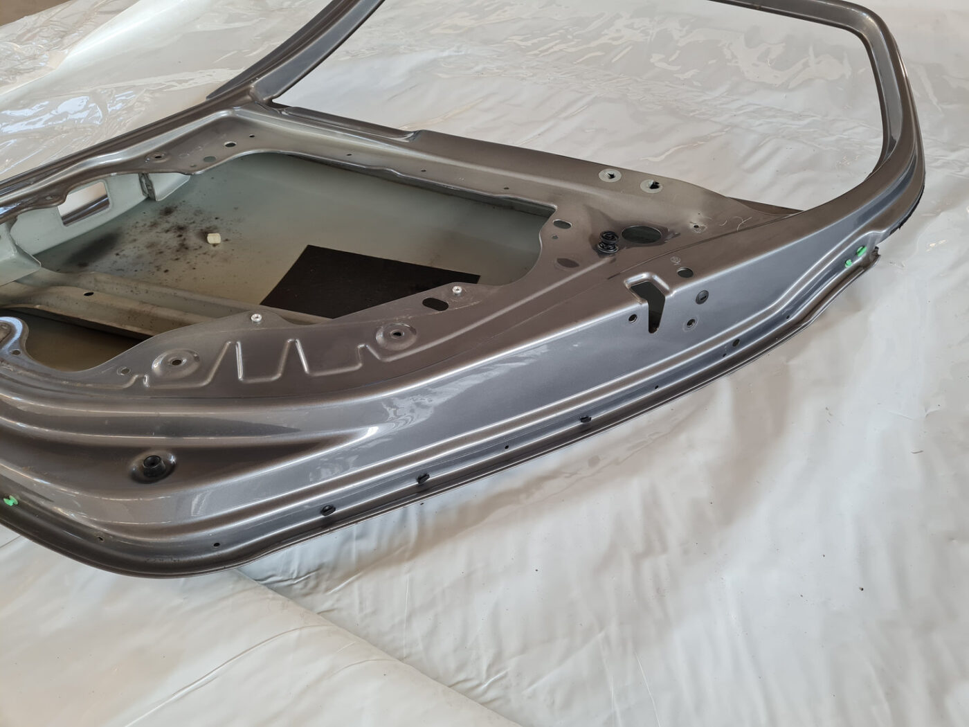 Aizmugurējās labās durvis priekš VW GOLF 6 2011