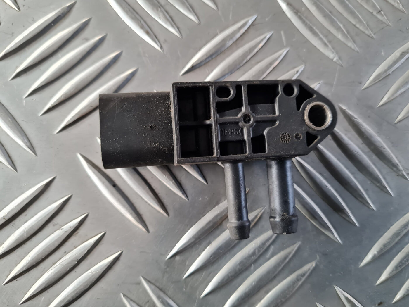 Izplūdes gāzu spiediena sensors priekš VW GOLF 6 2011