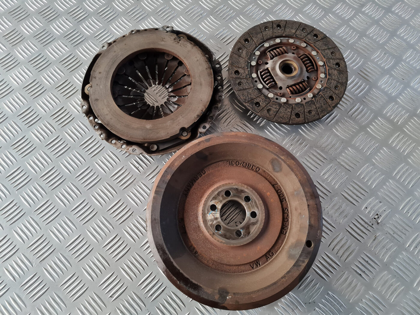 Sajūga komplekts priekš VW GOLF 6 2011 15 Sajūga komplekts priekš VW GOLF 6 2011