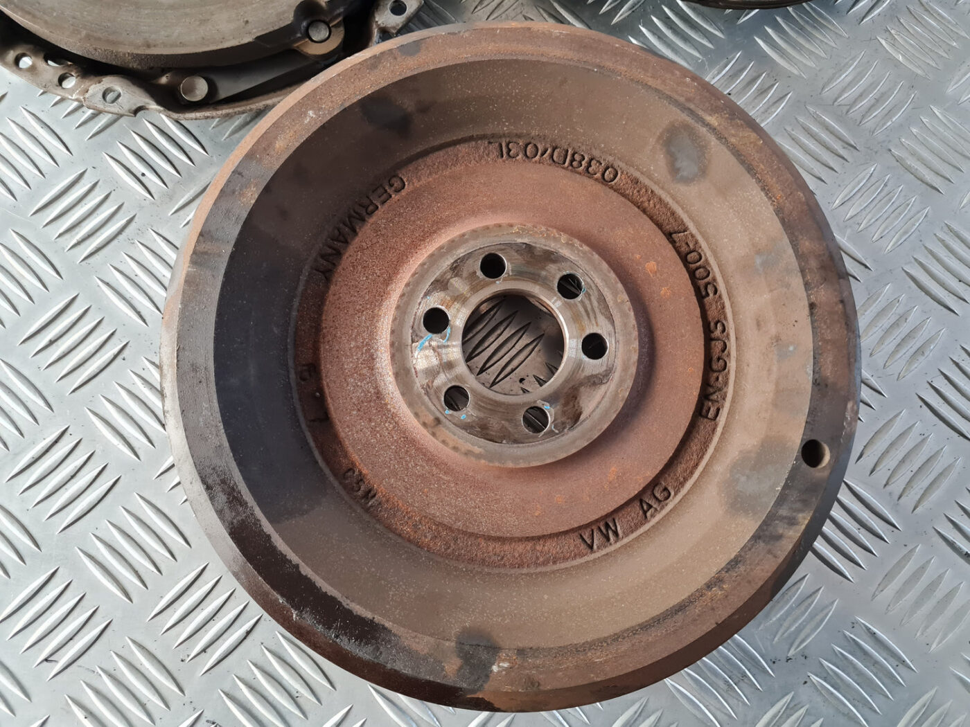 Sajūga komplekts priekš VW GOLF 6 2011 7 Sajūga komplekts priekš VW GOLF 6 2011