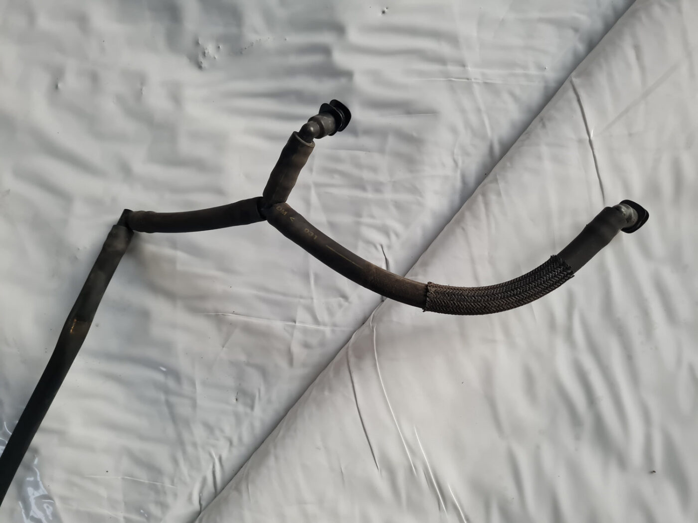 Lukturu mazgātāja sprauslas šļūtene priekš VW GOLF 6 2011 2 Lukturu mazgātāja sprauslas šļūtene priekš VW GOLF 6 2011