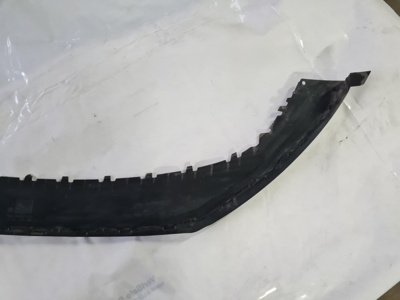 Bufera spoileris priekš VW GOLF 6 2011