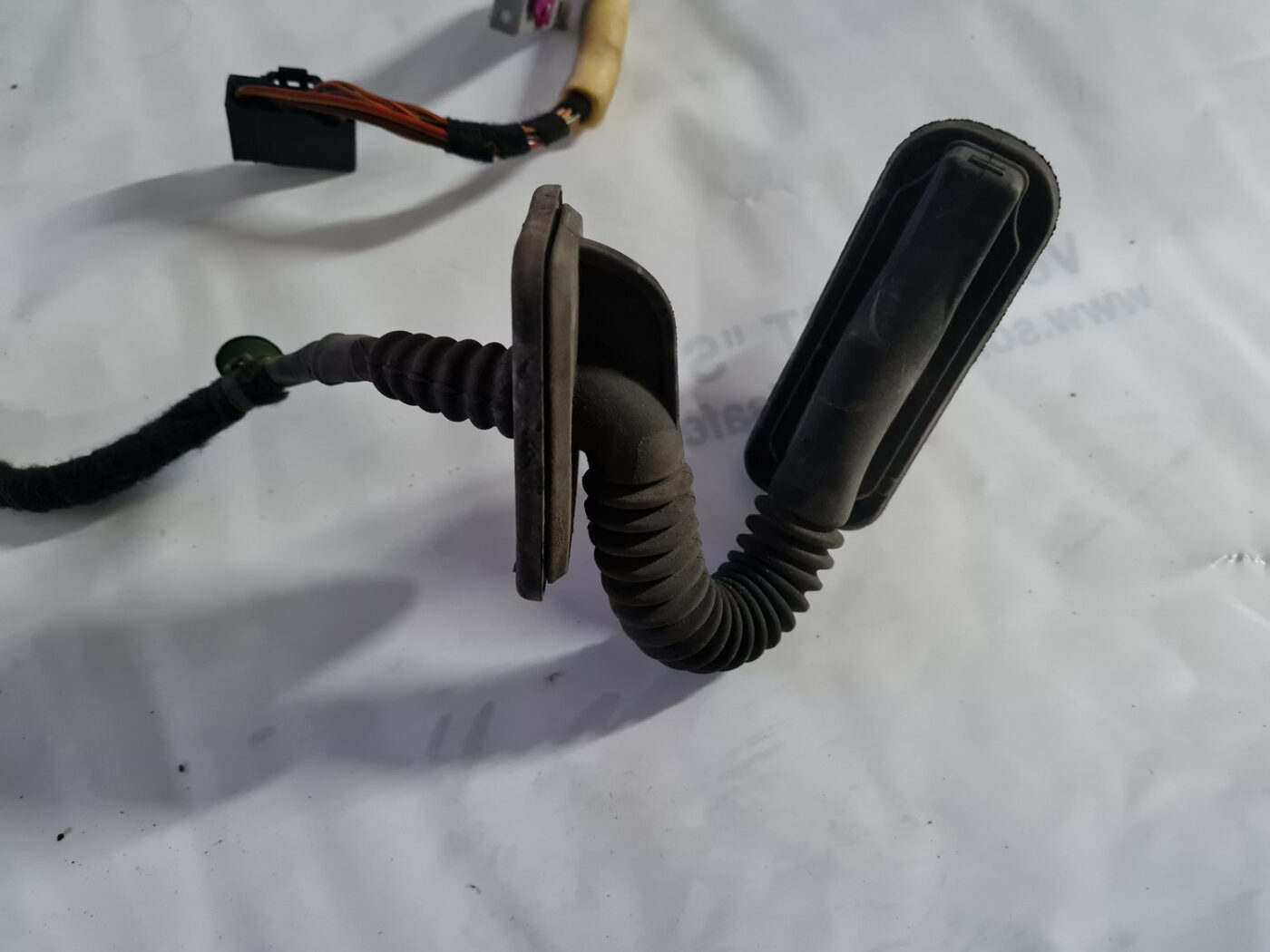 Durvju vadi priekš VW GOLF 6 2011 2 Durvju vadi priekš VW GOLF 6 2011