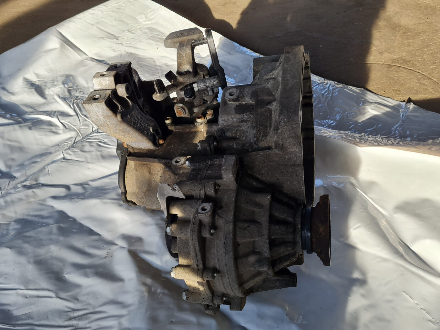 Mehāniska pārnesumkārba priekš VW GOLF 6 2011